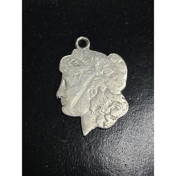 RARE Pair Of US Silver Cut-Out Coins . Morgan Dollar And Walking Liberty Jewelry - Picture 4 of 16